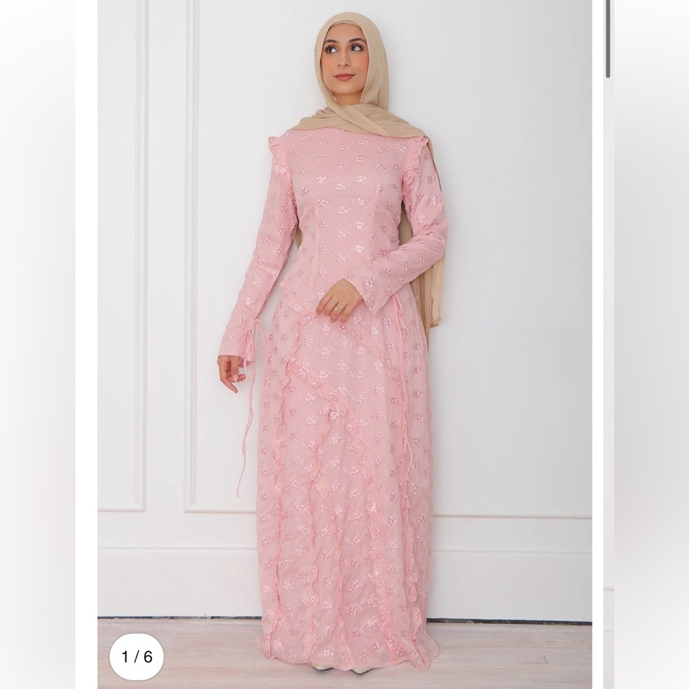LaMeera Moda Daisy Embroidery Dress Blush pink floral w/ ties long sleeve NWT